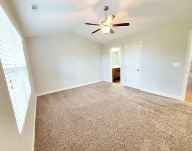 3944 Volkswalk Place - Photo Thumbnail 24
