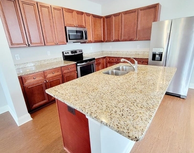3944 Volkswalk Place - Photo Thumbnail 12