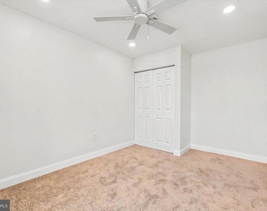 1050 E Montgomery Avenue - Photo Thumbnail 14