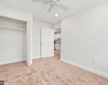 1050 E Montgomery Avenue - Photo Thumbnail 13