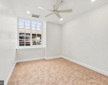 1050 E Montgomery Avenue - Photo Thumbnail 11