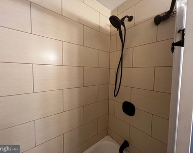 9911 Lackland Drive - Photo Thumbnail 11
