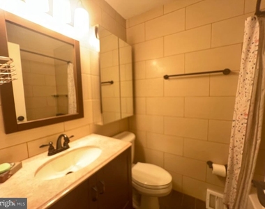 9911 Lackland Drive - Photo Thumbnail 6