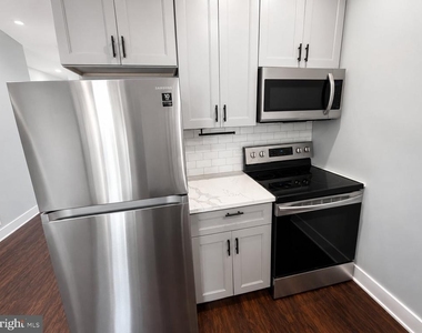 3213 W Susquehanna Avenue - Photo Thumbnail 2