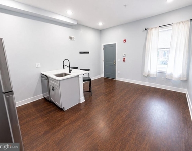 3213 W Susquehanna Avenue - Photo Thumbnail 1
