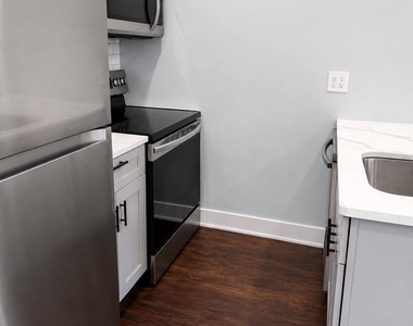 3213 W Susquehanna Avenue - Photo Thumbnail 3