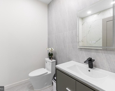 647 N 41st Street - Photo Thumbnail 6