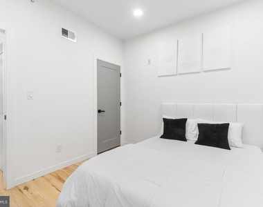 647 N 41st Street - Photo Thumbnail 13