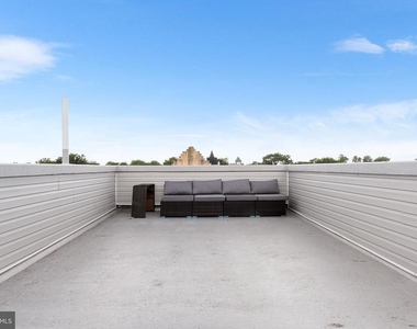647 N 41st Street - Photo Thumbnail 17