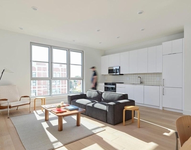 2406 Frankford Avenue - Photo Thumbnail 5