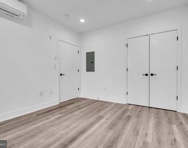 330 Cecil B Moore Avenue - Photo Thumbnail 13