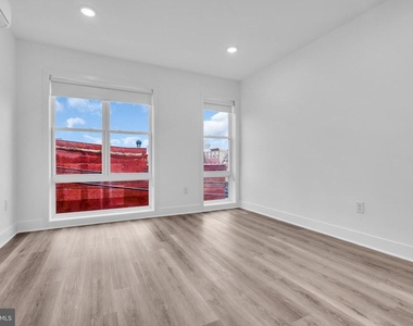 330 Cecil B Moore Avenue - Photo Thumbnail 14