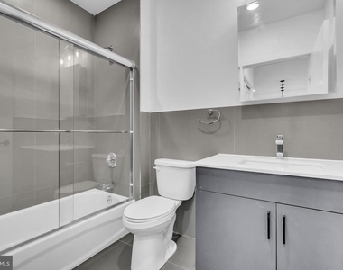 330 Cecil B Moore Avenue - Photo Thumbnail 10