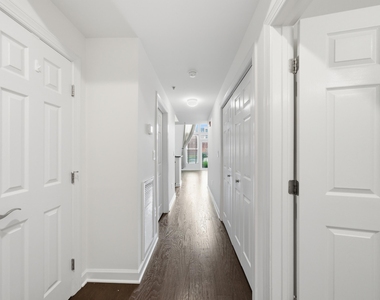 200 S Dawson Street - Photo Thumbnail 19