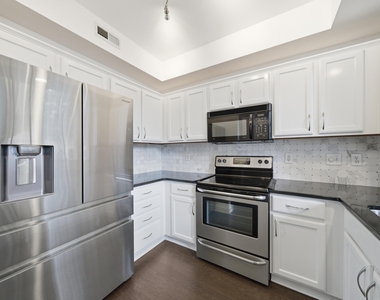200 S Dawson Street - Photo Thumbnail 9