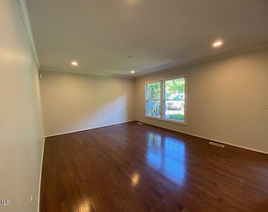 409 Killington Drive - Photo Thumbnail 1