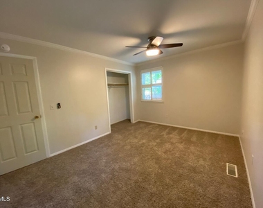 409 Killington Drive - Photo Thumbnail 11