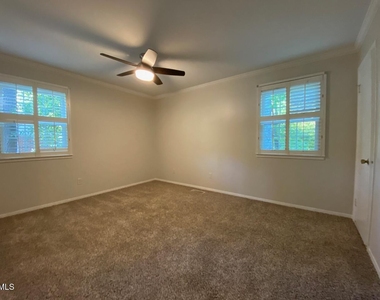 409 Killington Drive - Photo Thumbnail 10