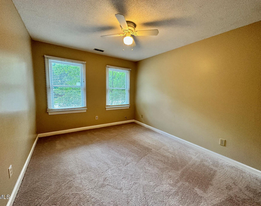 1012 Sturbridge Drive - Photo Thumbnail 15