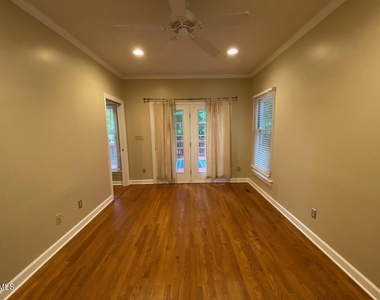 1012 Sturbridge Drive - Photo Thumbnail 12