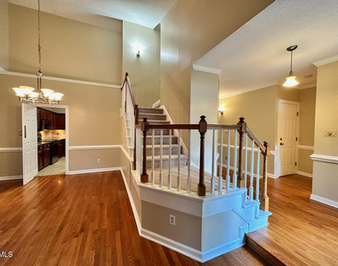 1012 Sturbridge Drive - Photo Thumbnail 17