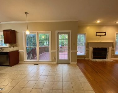 1012 Sturbridge Drive - Photo Thumbnail 9