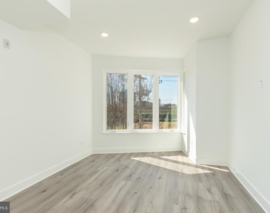1423 N 8th Street - Photo Thumbnail 8