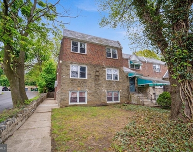 2137 Bryn Mawr Avenue - Photo Thumbnail 15