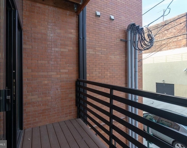 938 New Market Street - Photo Thumbnail 6