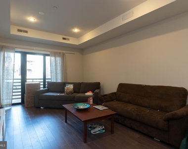 938 New Market Street - Photo Thumbnail 5
