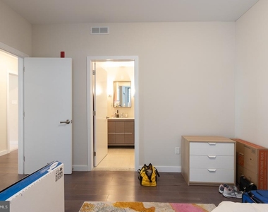 938 New Market Street - Photo Thumbnail 10