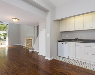 7 East 75th Street - Photo Thumbnail 8