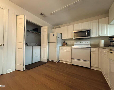 929 Morreene Road - Photo Thumbnail 5