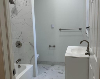 5436 Spruce Street - Photo Thumbnail 12