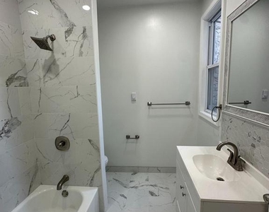 5436 Spruce Street - Photo Thumbnail 11