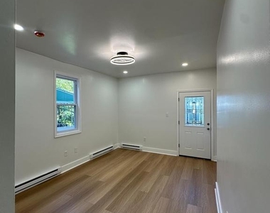 5436 Spruce Street - Photo Thumbnail 14