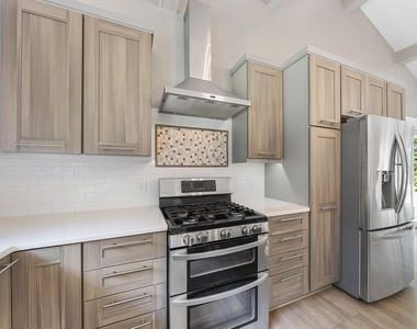 1605 Ridge Road - Photo Thumbnail 13