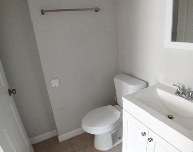 410 W Cumberland Street - Photo Thumbnail 7