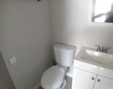 410 W Cumberland Street - Photo Thumbnail 4