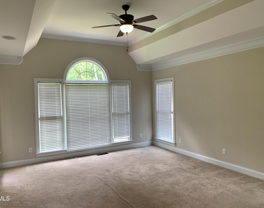 5013 Kettle Creek Road - Photo Thumbnail 6