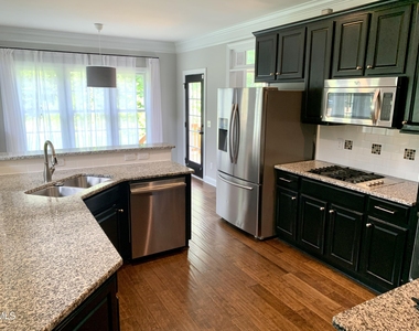 5013 Kettle Creek Road - Photo Thumbnail 3