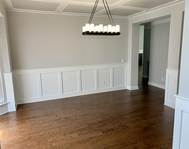 5013 Kettle Creek Road - Photo Thumbnail 1