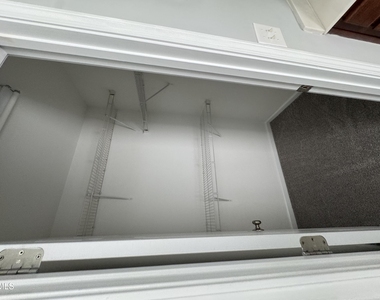 1417 Pleasant Quail Court - Photo Thumbnail 14