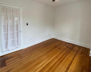 641 Bainbridge Street - Photo Thumbnail 11