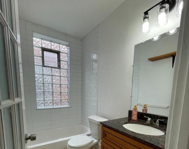 641 Bainbridge Street - Photo Thumbnail 17