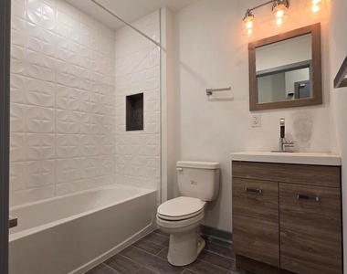 417 W Berks Street - Photo Thumbnail 5