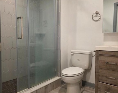 417 W Berks Street - Photo Thumbnail 7