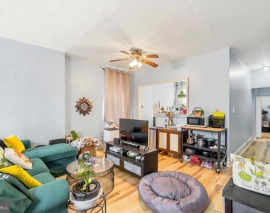 204 Ripka Street - Photo Thumbnail 2