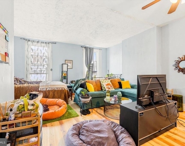 204 Ripka Street - Photo Thumbnail 1