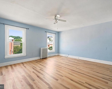 204 Ripka Street - Photo Thumbnail 15